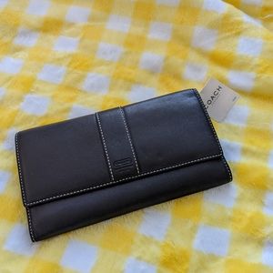 Black snap closure Coach leather wallet